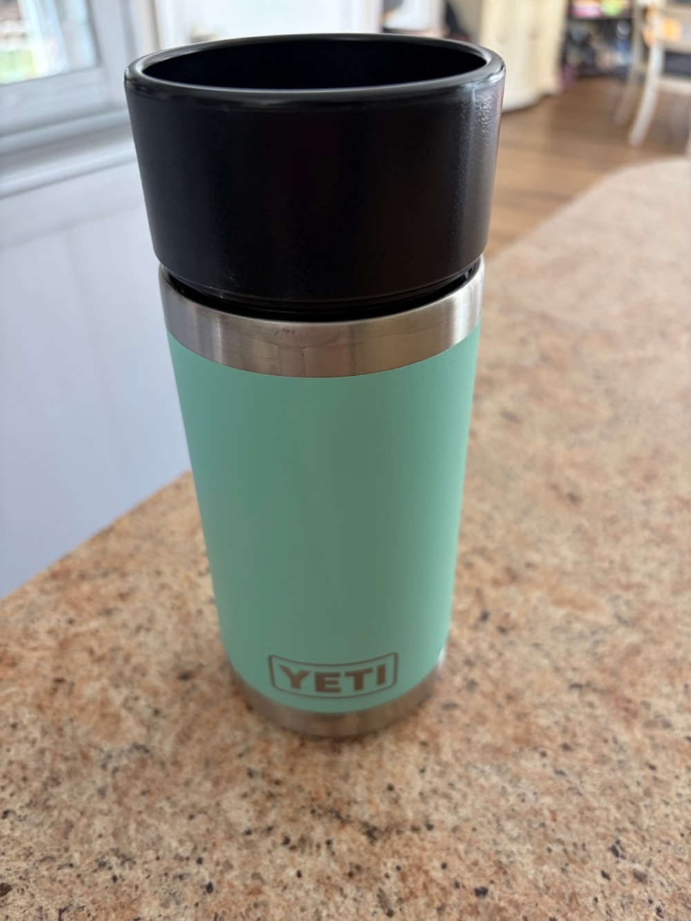Yeti Travel Mug in Seafoam with Black Lid